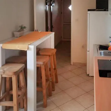 2 Bedroom Beautiful In Biograd Apartman *
