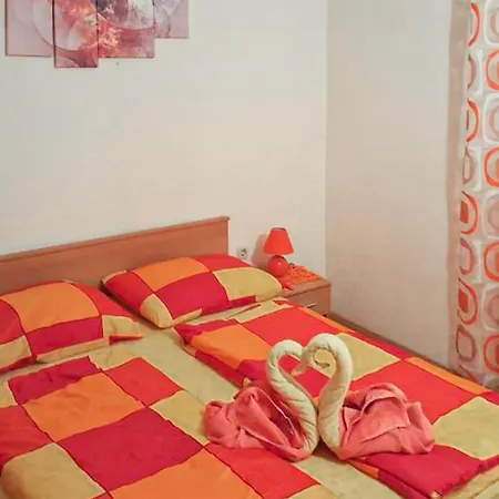 2 Bedroom Beautiful In Biograd Appartement Biograd Na Moru
