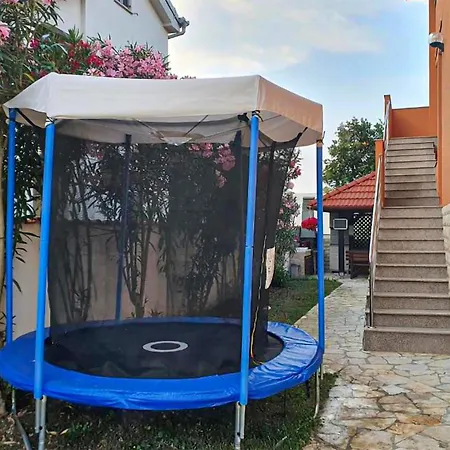 2 Bedroom Beautiful In Biograd Appartement *