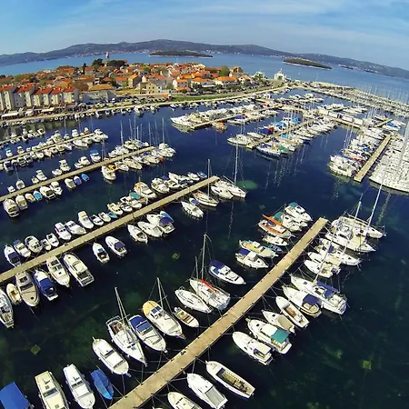 2 Bedroom Beautiful In Biograd Appartement Biograd Na Moru