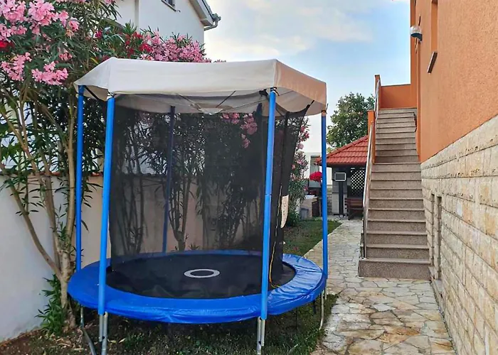 2 Bedroom Gorgeous In Biograd Apartman *