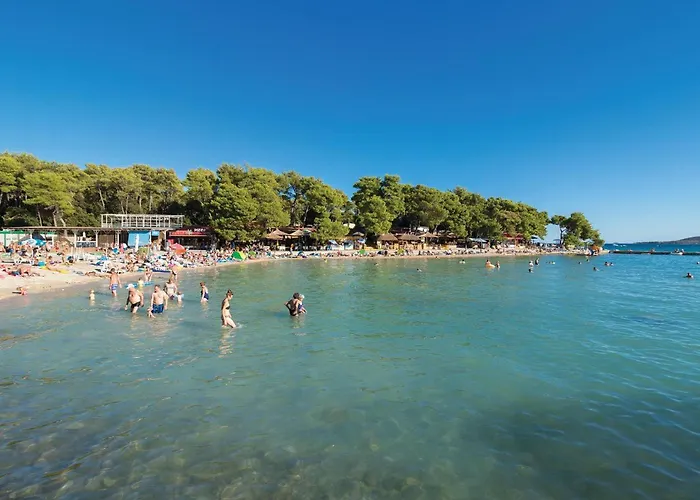 2 Bedroom Gorgeous In Biograd Apartman